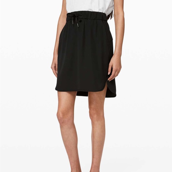 lululemon athletica Dresses & Skirts - Lululemon On The Fly Skirt *Woven